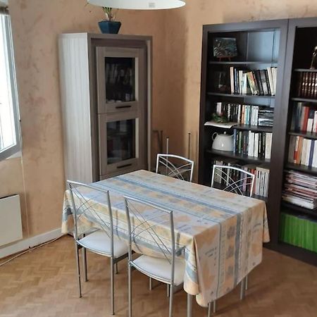 Grand T1 Meuble Διαμέρισμα Saint-Flour  Εξωτερικό φωτογραφία